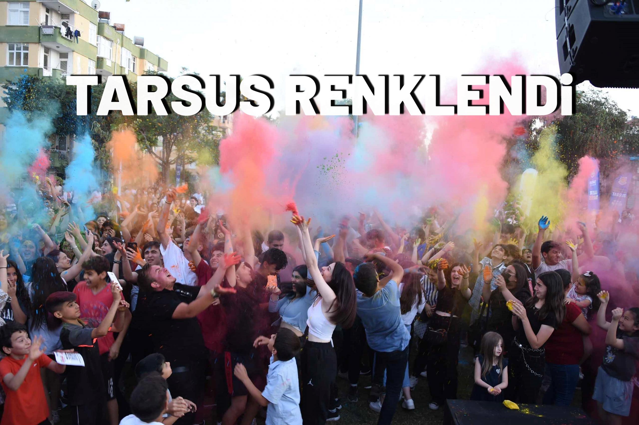 Tarsus Belediyesi kente renk kattı